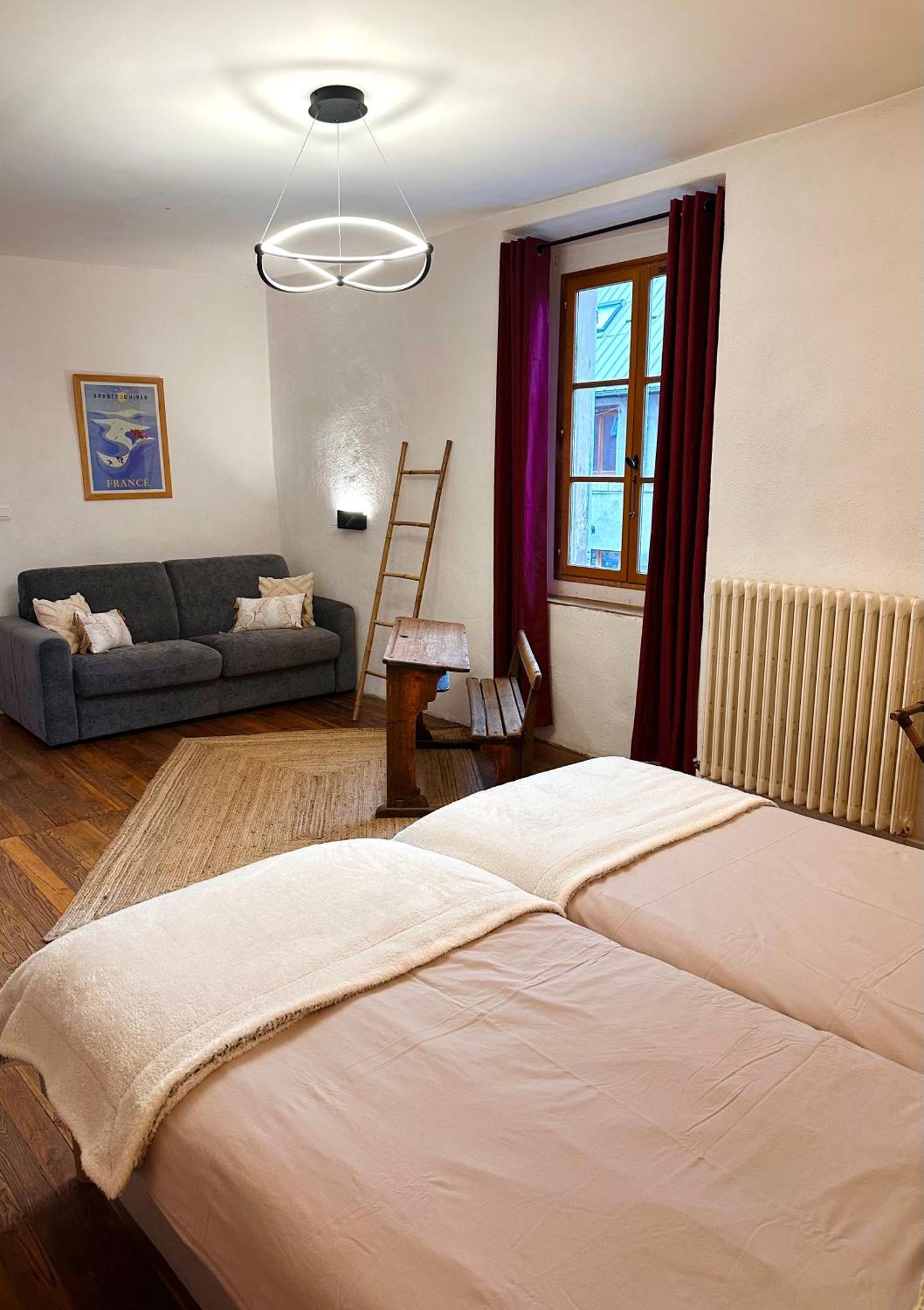 Auberge Le Glacier Bleu Mont-Dauphin Cameră foto